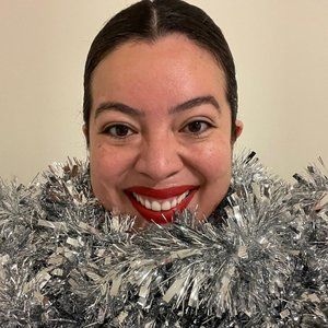 Meet your Posher, Priscila